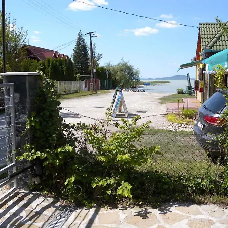 In 34651 Dom wakacyjny Balatonfenyves