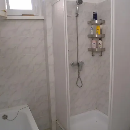 In 34651 Балатонфеньвеш