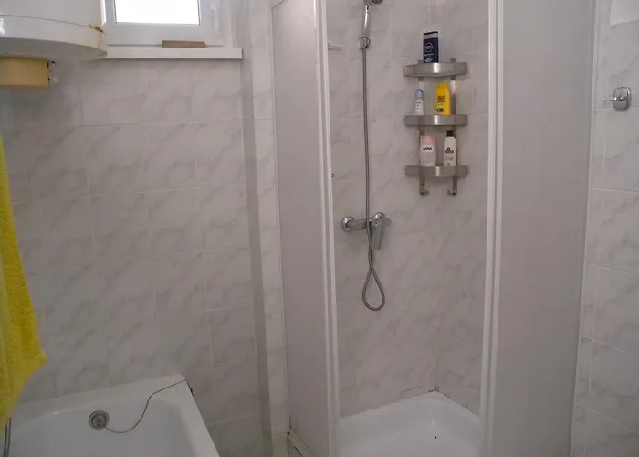 In 34651 Балатонфеньвеш
